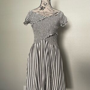 Seersucker Striped Off/or on-Shoulder Dress